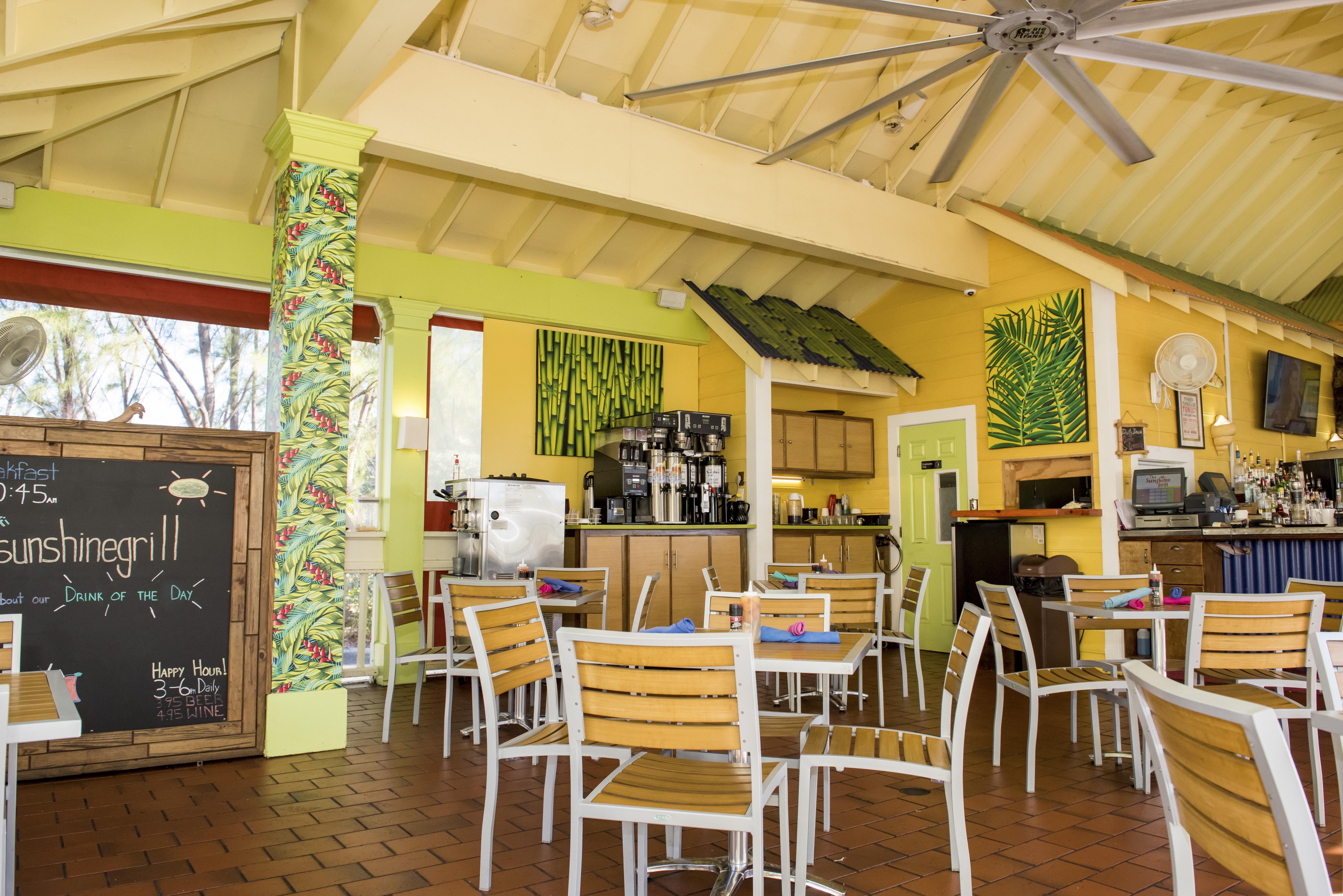 Sunshine Suites Resort West Bay Εξωτερικό φωτογραφία
