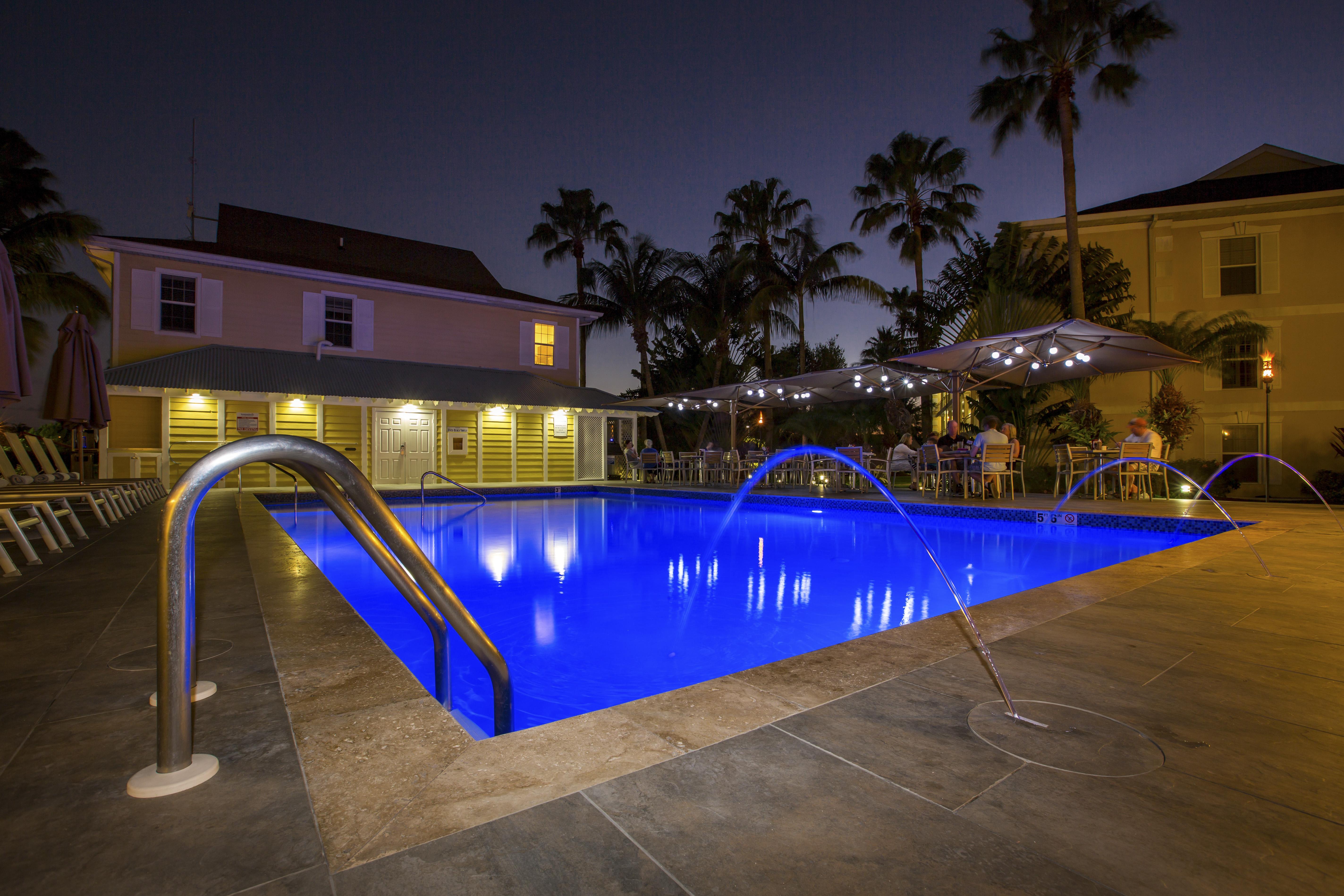 Sunshine Suites Resort West Bay Εξωτερικό φωτογραφία