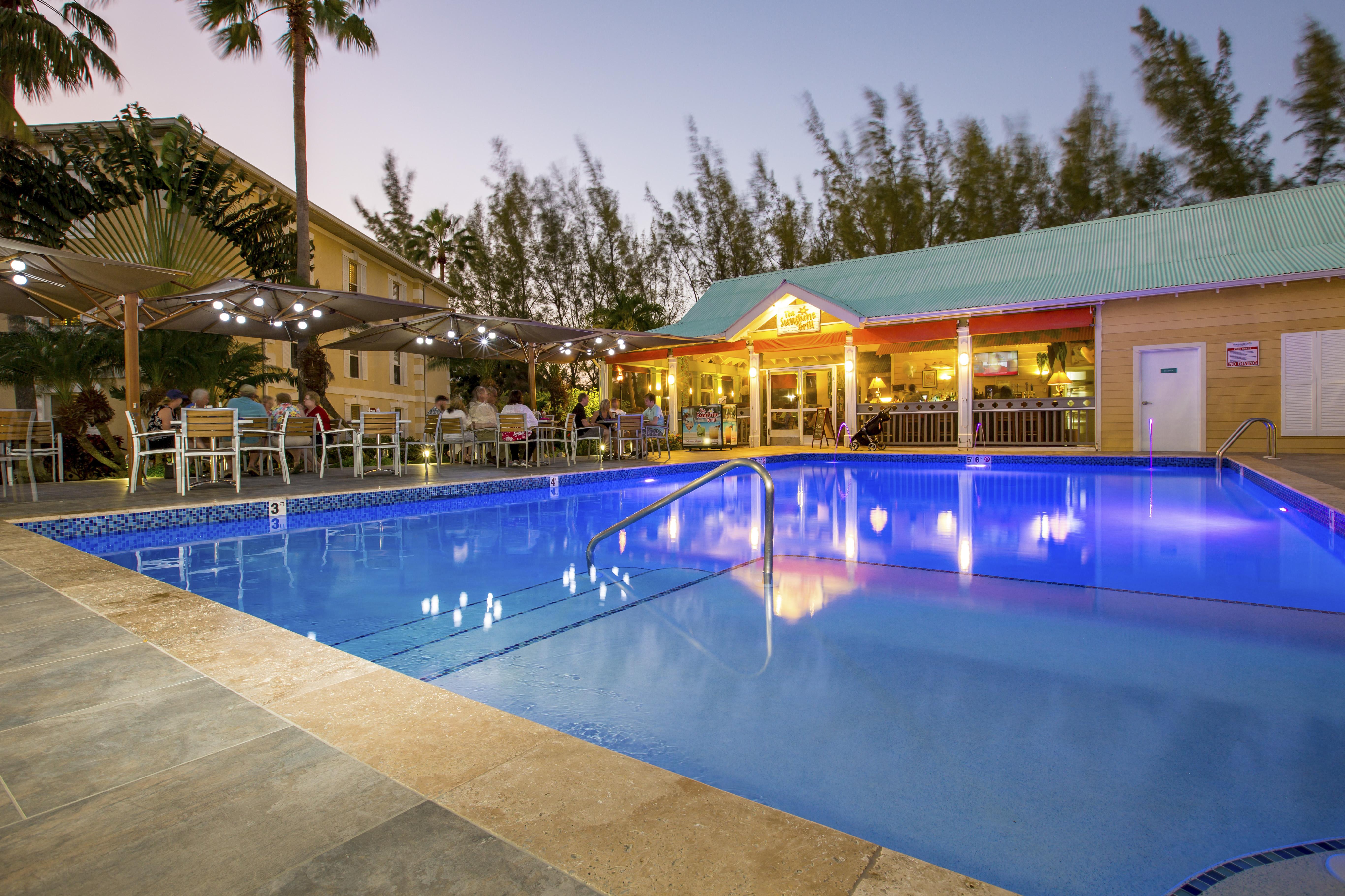 Sunshine Suites Resort West Bay Εξωτερικό φωτογραφία