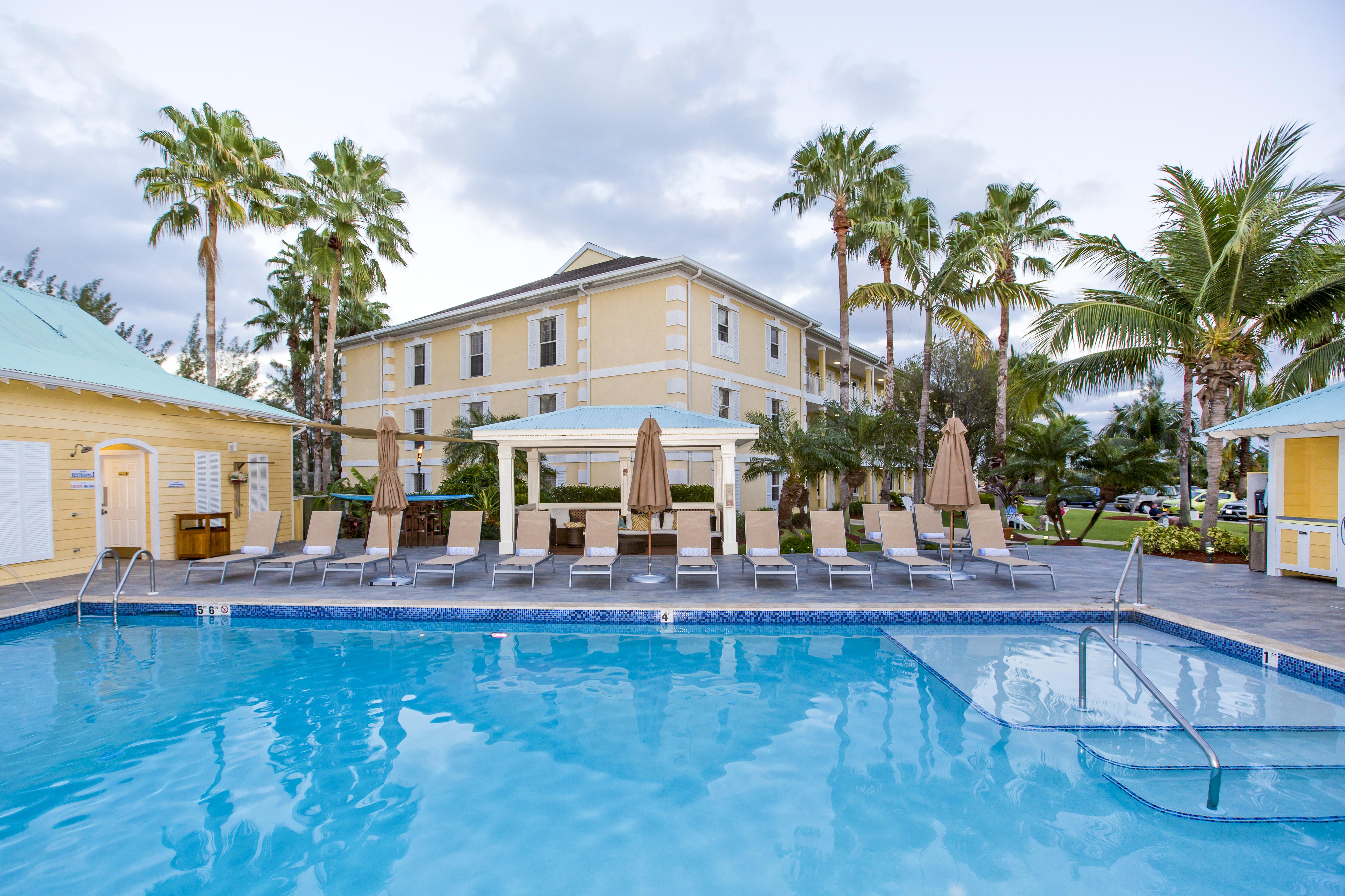 Sunshine Suites Resort West Bay Εξωτερικό φωτογραφία