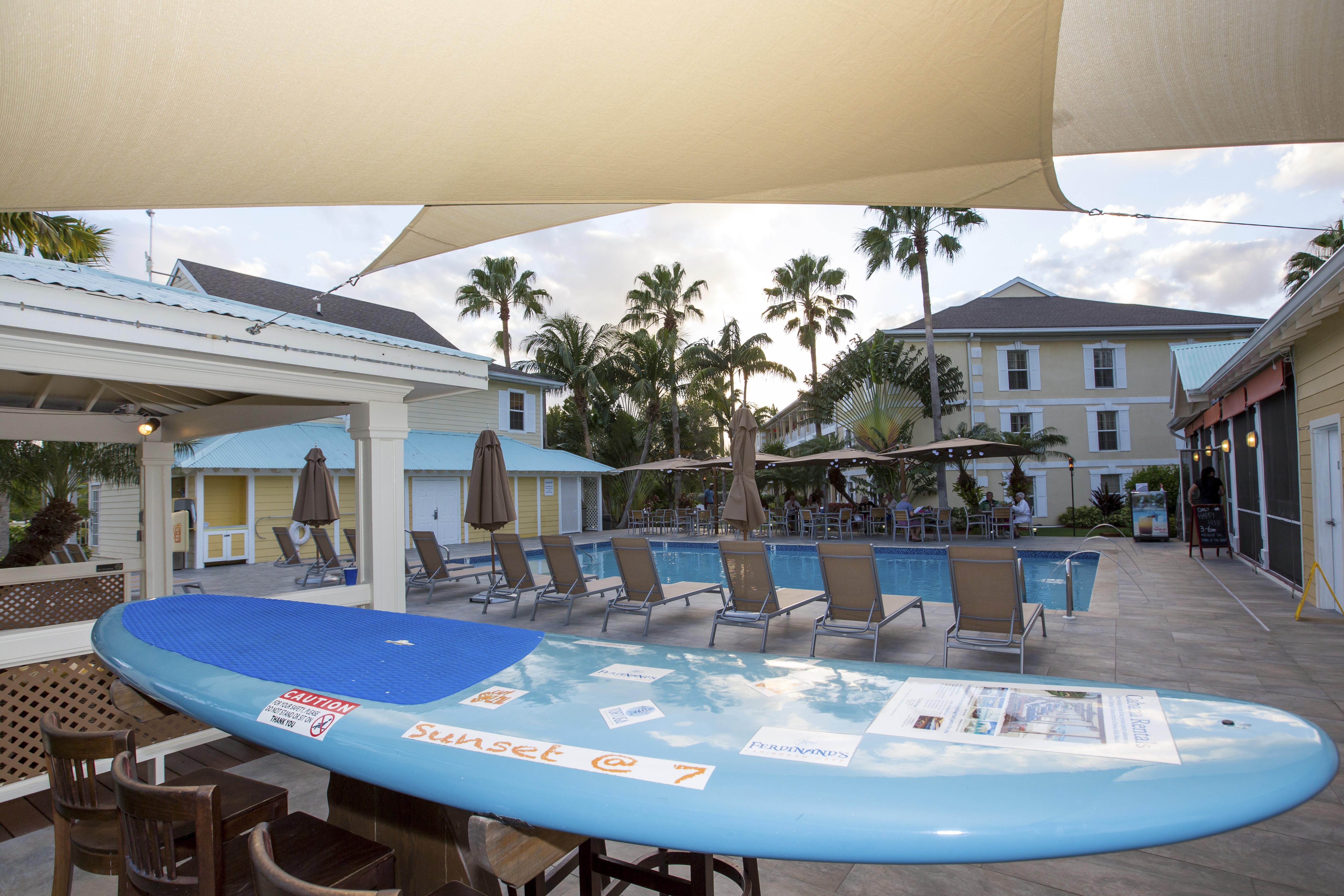 Sunshine Suites Resort West Bay Εξωτερικό φωτογραφία